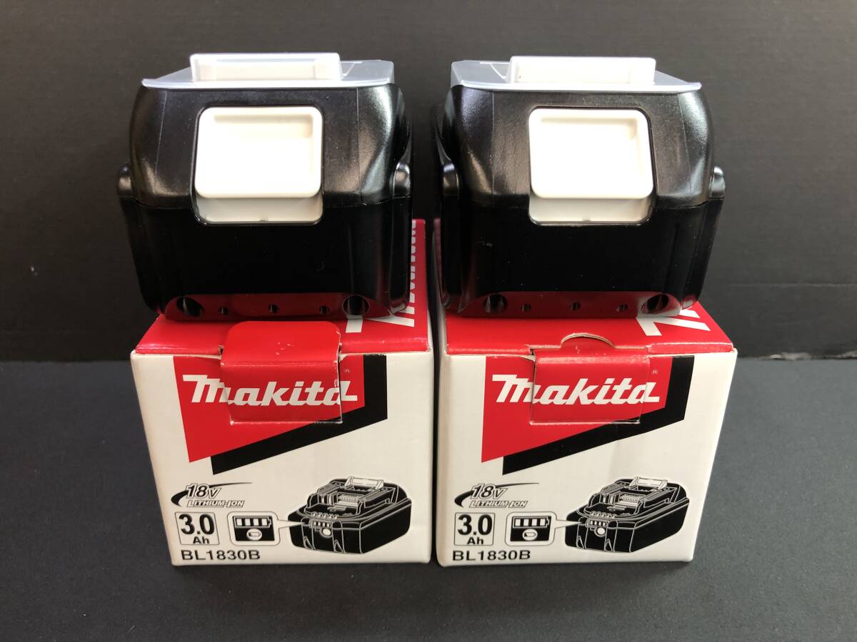 □【未使用】マキタ リチウムイオンバッテリ BL1830B ２個セット 18V_4