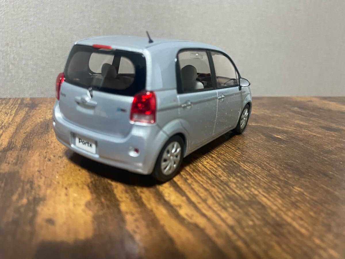 トヨタ ポルテ　8S1 ライトブルーマイカメタリック　　1/30色見本ミニカー非売品 _4