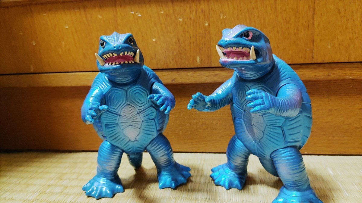 中古美品!】マルサン ガメラ1995 スモールサイズ 電撃怪獣大作戦 目と