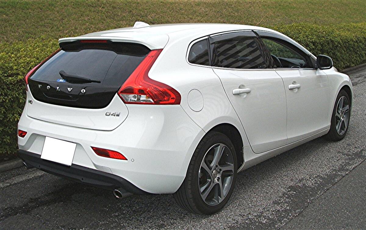 艶美車＆D-TB！良燃費21km、2.0 D4インスク、検R8年10月、8速AT、黒革、LED、ナビ＆TV＆Bカメラ、快調＆禁煙＆買得車_4