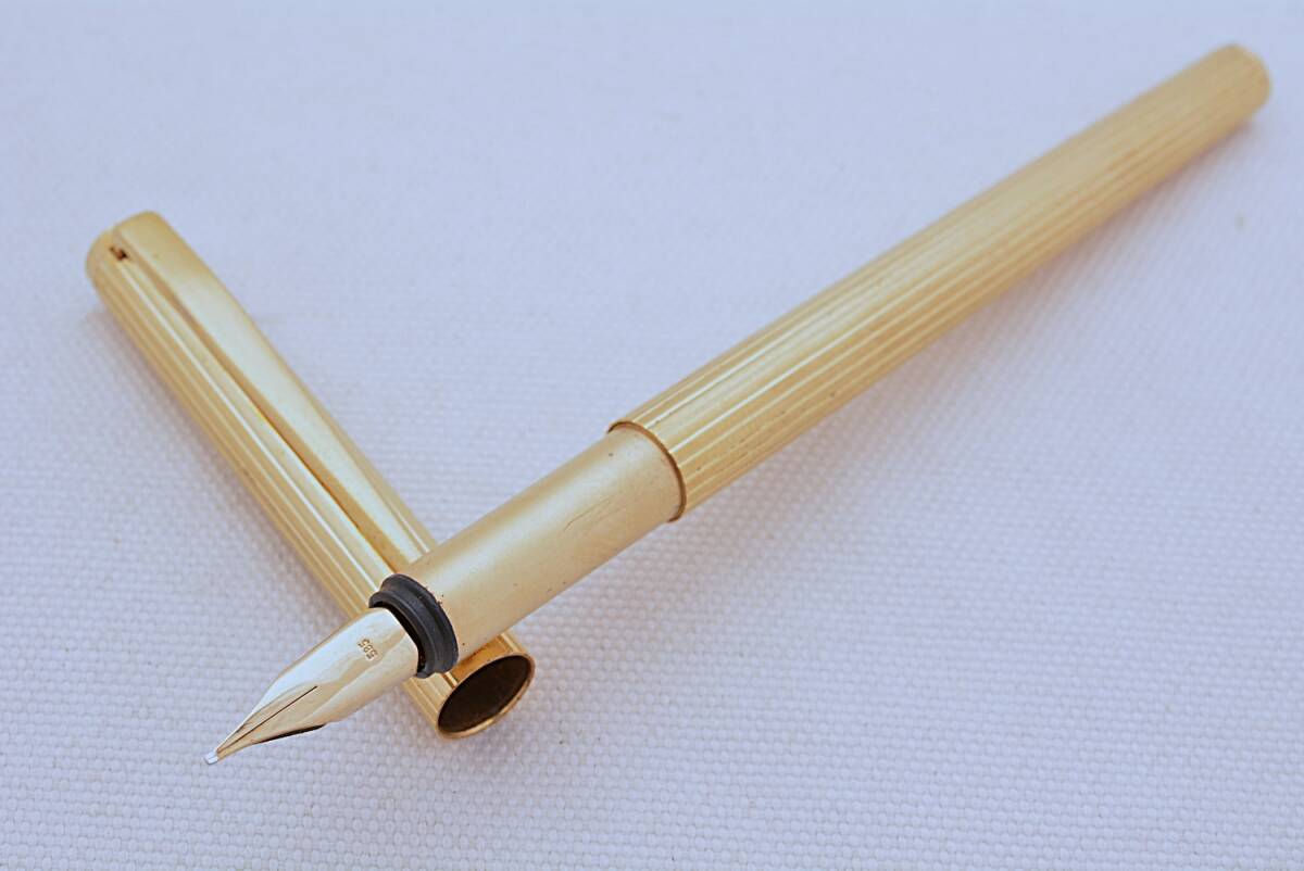 MONTBLANC モンブラン ノブレスゴールド No.1147 万年筆 / ペン先：585