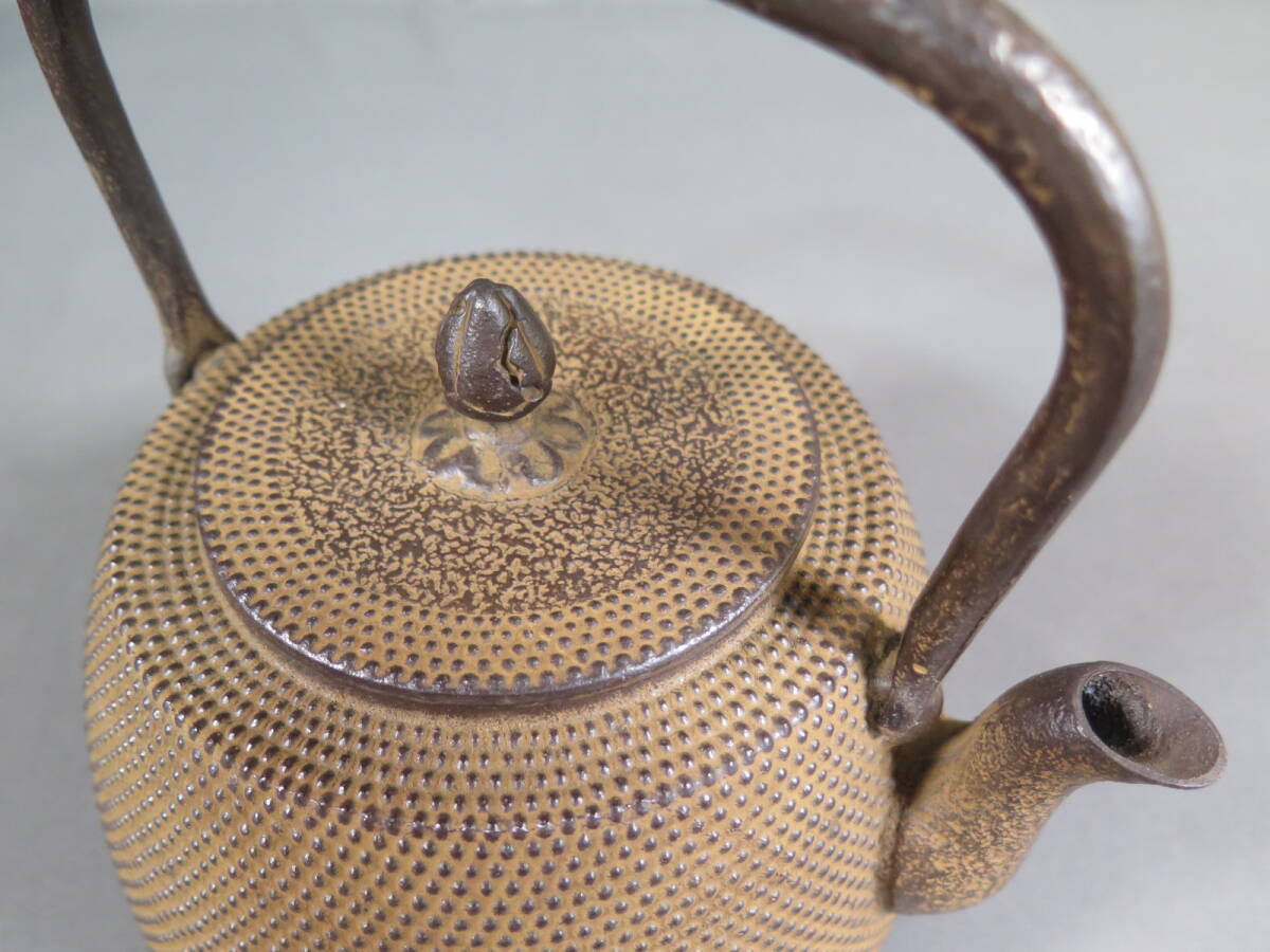 未使用】南部鉄器 三巌堂 鉄瓶 九重型 霰☆南部 茶道具 煎茶道具 急須