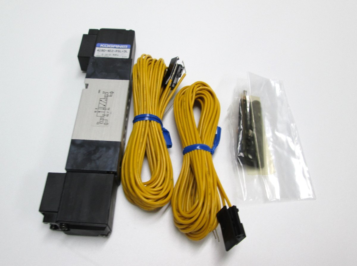 コガネイ　電磁弁 A180-4E2-PSL-3L　未使用品_1