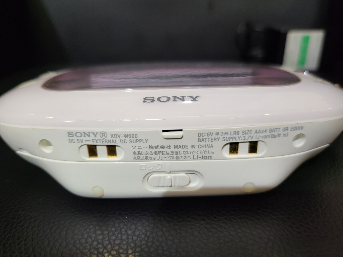 美品SONY BRAVIA XDV-W600 ワンセグTV FMステレオ ポータブルテレビ
