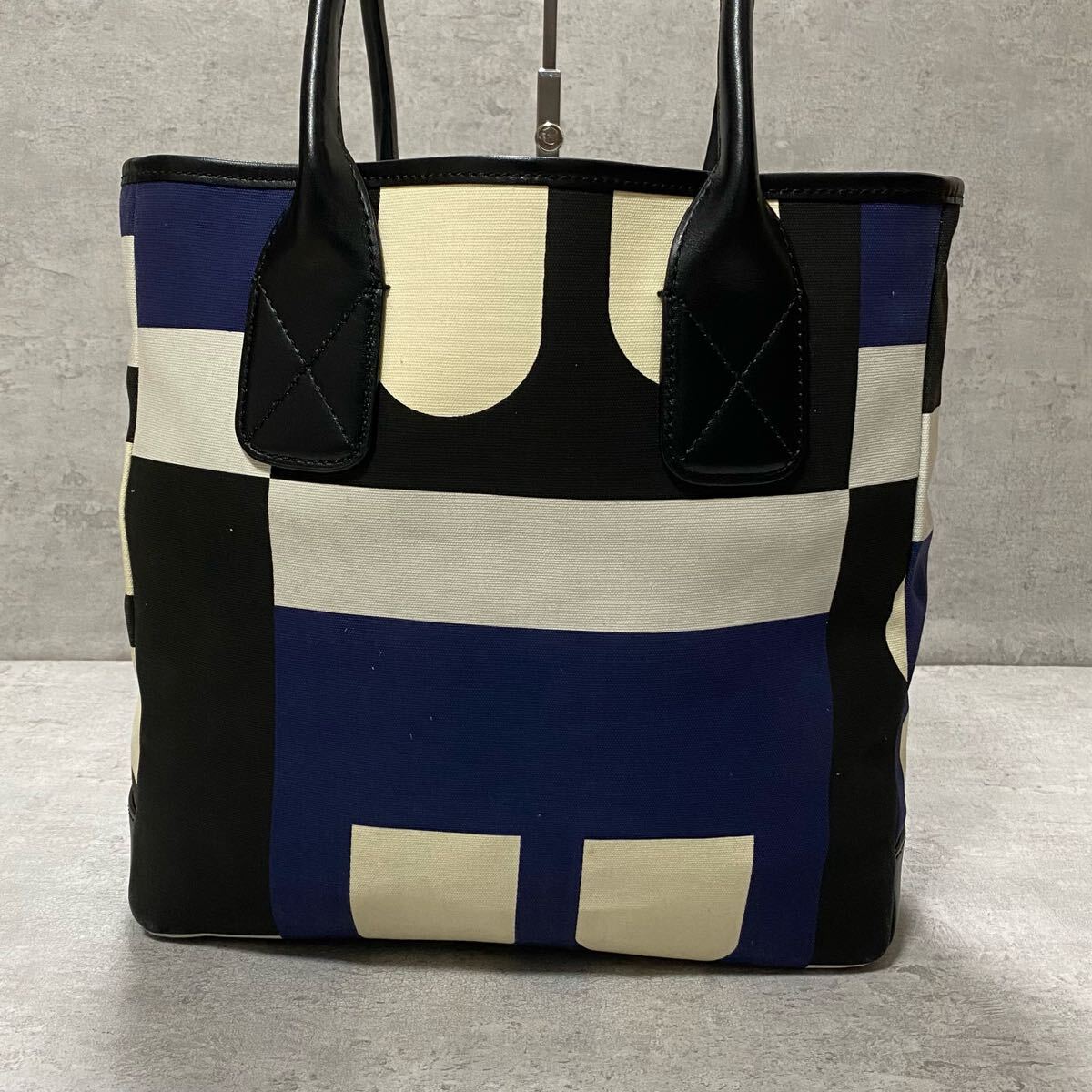バリー BALLY レザートートバッグ ビジネス ブラック カデナ A4収納