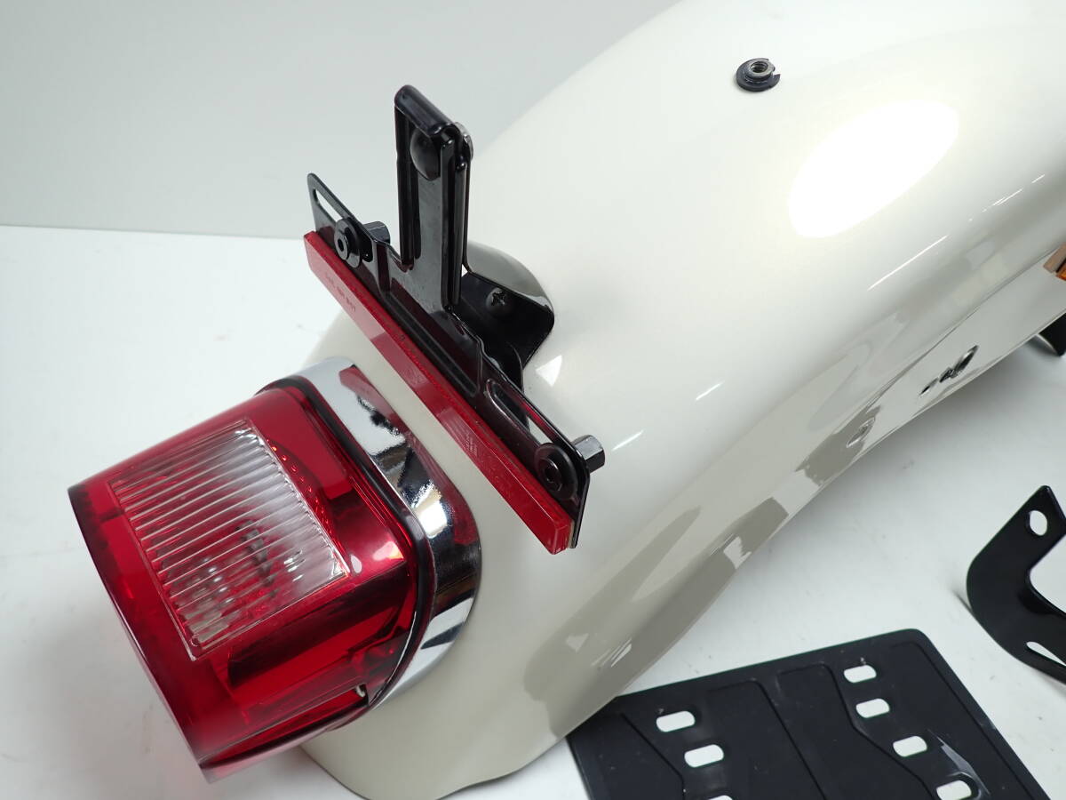 ハーレー　FLSTS 純正　リアフェンダー　テールランプ付き 2014年 スポーツスター XL883R『純正リアフェンダーASSY テールランプ