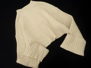 who’s who Chico フーズフーチコ ボトルネック ショート丈 ワイド幅 ニット セーター si