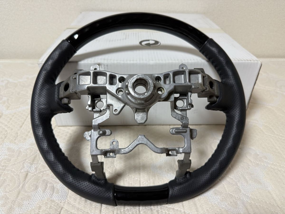 ZVW30 プリウス ステアリング ピアノブラック ノーマルグリップ ※プリウスα アクアなどにも_2