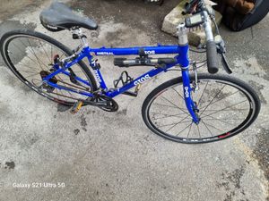 GIOS ジオス MISTRAL(ミストラル) 3x8速 《引き取り限定》