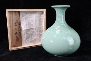 茶道具 古石作高麗青磁 『雲鶴文』象嵌梅瓶 飾壺 高さ32