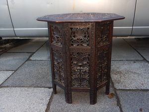 中国 木彫り テーブルの値段と価格推移は？｜3件の売買データから中国