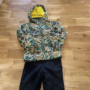 【送料無料】スキーウェア スノーボードウェア 子供　140 迷彩 ブラック
