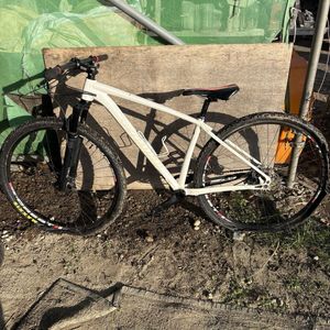 マウンテンバイク MTB SPECIALIZED 自転車　スペシャライズド スタンプジャンパー