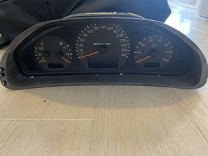 AMG メルセデスベンツ 純正品 W210 E55T スピードメーター