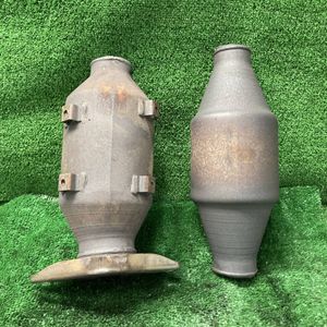 ★☆セレナ ハイウェイスター FC26 触媒 キャタライザー 2ヶセット 1VABHM/1GZBH9 素材用