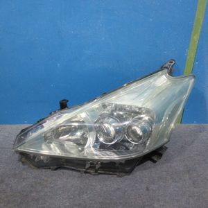 X　TOYOTA　プリウスアルファ　プリウスα　ZVW40　ZVW41　左　ヘッドランプ　ヘッドライ