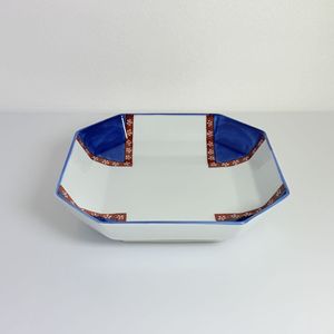 染付角皿の値段と価格推移は？｜6件の売買データから染付角皿の価値が