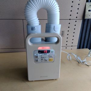 アイリスオーヤマ FK-JN1FH-U ふとん乾燥機 カラリエ 布団乾燥機 IRIS OHYAMA 18年製
