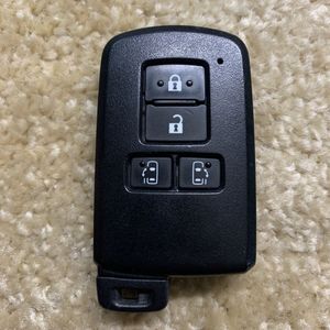 ノア　ヴォクシー　シエンタ等　トヨタ　純正　スマートキーレス　リモコン　鍵　4ボタン