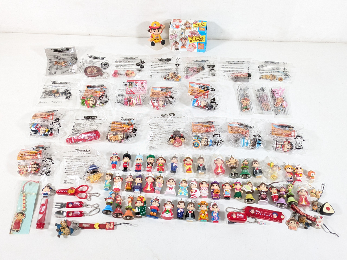 不二家 ペコちゃん ポコちゃん ミニチュア キーホルダー まとめ売り ☆不二家 ペコちゃん ポコちゃん キーホルダー ミニフィギュア まとめ
