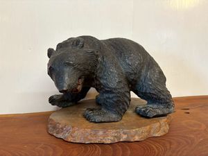 北海道 熊 置物のYahoo!オークション(旧ヤフオク!)の相場・価格を見る