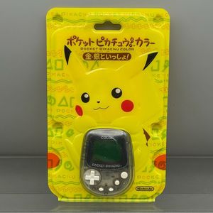 ポケットピカチュウカラー ファミコンもプレイ可能。ESP32と1.3インチISP液晶を組み込んだ改造