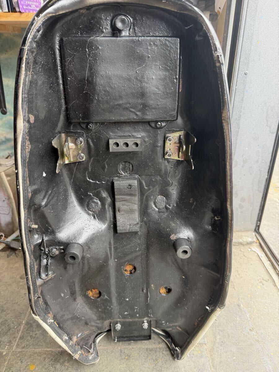 CB400T CB250T 角タンク用シート金具付き!!カワグチシート 40～50cm