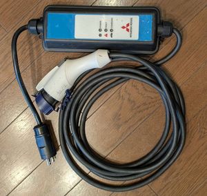 アウトランダー 充電ケーブルの値段と価格推移は？｜39件の売買データ