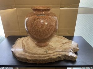 美品石筍 鍾乳石の花瓶 壺 天然石★花器 花入 石 インテリア アンティーク 鍾乳石 花瓶の値段と価格推移は？｜2件の売買データから鍾乳石 花瓶の
