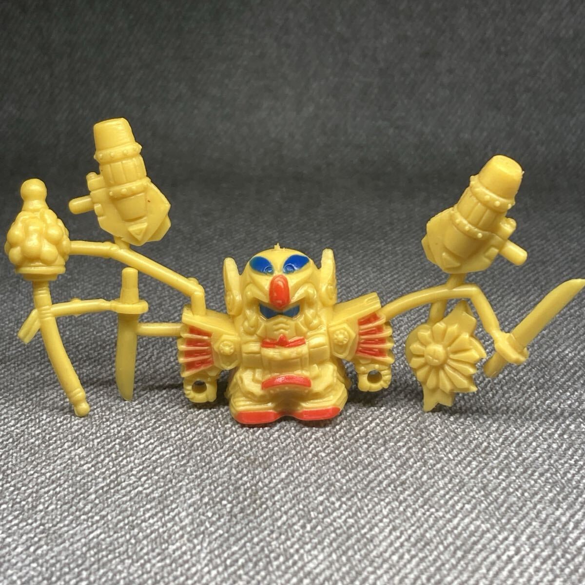 まとめ売り ガンダム　ガン消し　消しゴム　ブラウ・ブロ　ギムパル　千生大将軍 ガン消し 千生将軍の値段と価格推移は？｜1件の売買データからガン消し