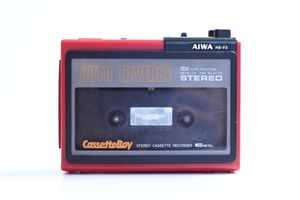 AIWA HS-F2のYahoo!オークション(旧ヤフオク!)の相場・価格を見る