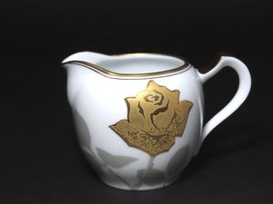 大倉陶園 金蝕バラの値段と価格推移は？｜51件の売買データから大倉陶