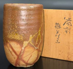 伊勢崎淳 花瓶の値段と価格推移は？｜4件の売買データから伊勢崎淳