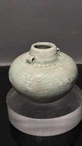 高麗青磁壺の値段と価格推移は？｜2件の売買データから高麗青磁壺の
