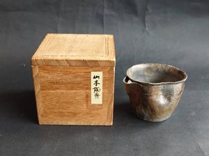 山本陶秀の値段と価格推移は？｜72件の売買データから山本陶秀の価値が