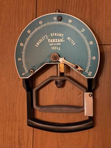 握力計の値段と価格推移は？｜43件の売買データから握力計の価値が