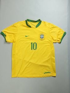 ブラジル代表 ユニフォームの値段と価格推移は？｜50件の売買データ