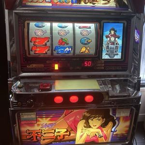 パチスロ 不二子の値段と価格推移は？｜7件の売買データからパチスロ