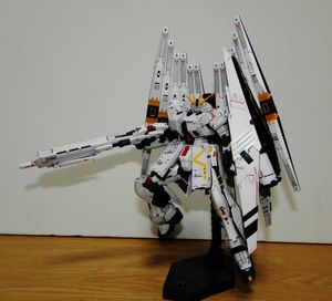 完成品 νガンダムの値段と価格推移は？｜172件の売買データから完成品