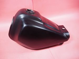 TW200 タンクの値段と価格推移は？｜65件の売買データからTW200 タンク