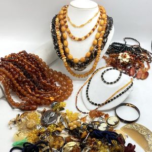 本鼈甲　珊瑚　べっ甲 アクセサリー　ブローチ　まとめ売リ べっ甲 ブローチの値段と価格推移は？｜215件の売買データからべっ甲