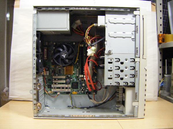 □中古　Express 5800/110Gd Pen-4(3.4G)/1G/80G×2/DVD-ROM_3