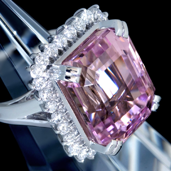 クンツァイト ダイヤモンド リング 中古・古着通販TASAKI 11.62ct TASAKI（タサキ）公式サイト (タサキ) 計0.25ct TASAKI&frasl;タサキ 16.77ct TASAKI(タサキ) | Pétale（ぺタール）： ハイジュエリー スクエアリーフ オンライン限定商品
