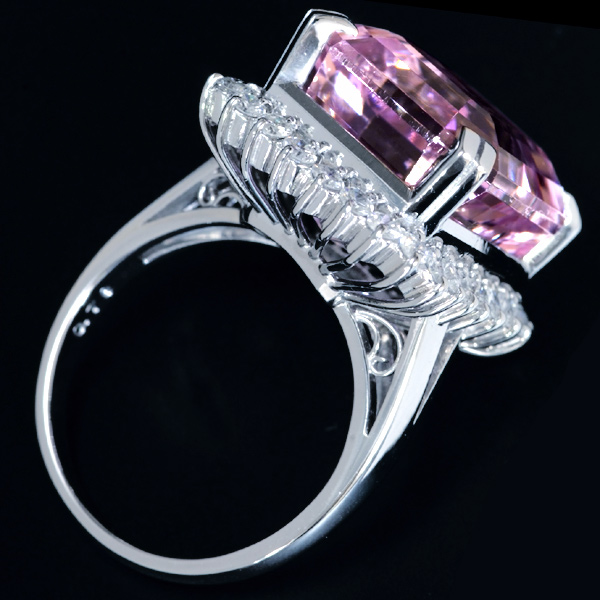 クンツァイト ダイヤモンド リング 中古・古着通販TASAKI 11.62ct TASAKI（タサキ）公式サイト (タサキ) 計0.25ct TASAKI&frasl;タサキ 16.77ct TASAKI(タサキ) | Pétale（ぺタール）： ハイジュエリー スクエアリーフ オンライン限定商品