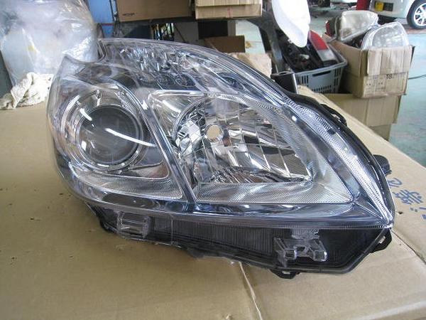 30プリウス ヘッドランプユニット運転席側 プリウス ZVW30 右ヘッドライトユニット ヘッドランプ 運転席側