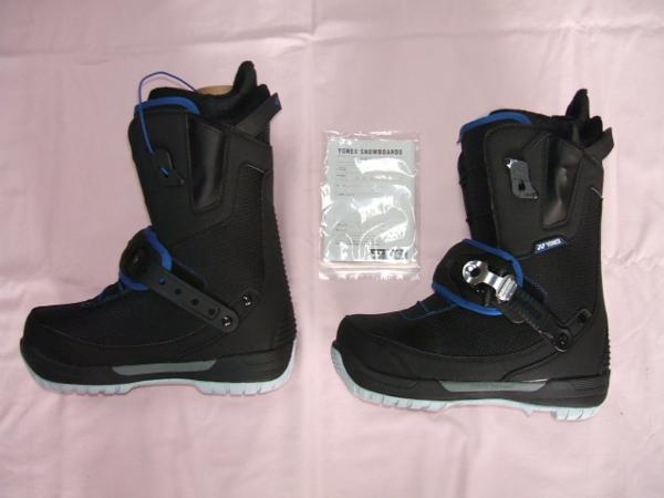 〓新春特価・即決！〓 '14/'15　YONEX　AB　AERIO black　26.0cm