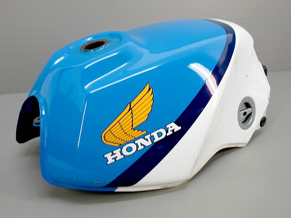 ★VF400F INTEGRA (NC13) 純正ガソリンタンク ジャンク D1901