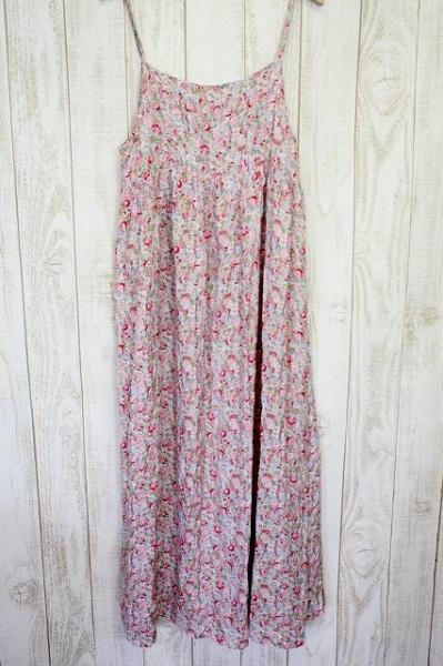 Crisp クリスプ フラワー柄ロング丈キャミソール ワンピース Mサイズ 売買されたオークション情報 Yahooの商品情報をアーカイブ公開 オークファン Aucfan Com