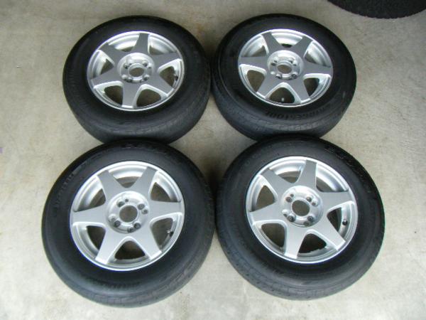 カローラフィールダーなど 社外アルミ 175/70R14 タイヤ4本 432