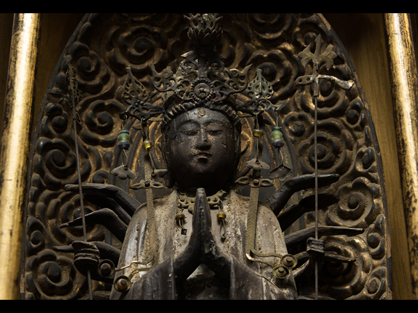 【流】日本美術 仏教美術時代木彫千手観音立像 厨子入 CY302